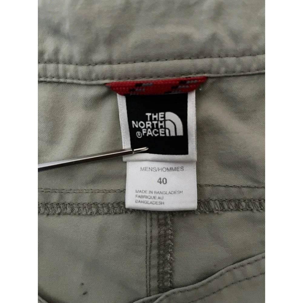 The North Face Chino Hiking Pants Men's Size 40x29 Beige Straight Leg Outdoors